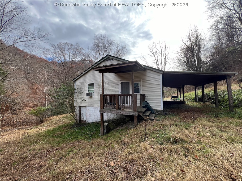 6862 Kanawha State Forest Drive