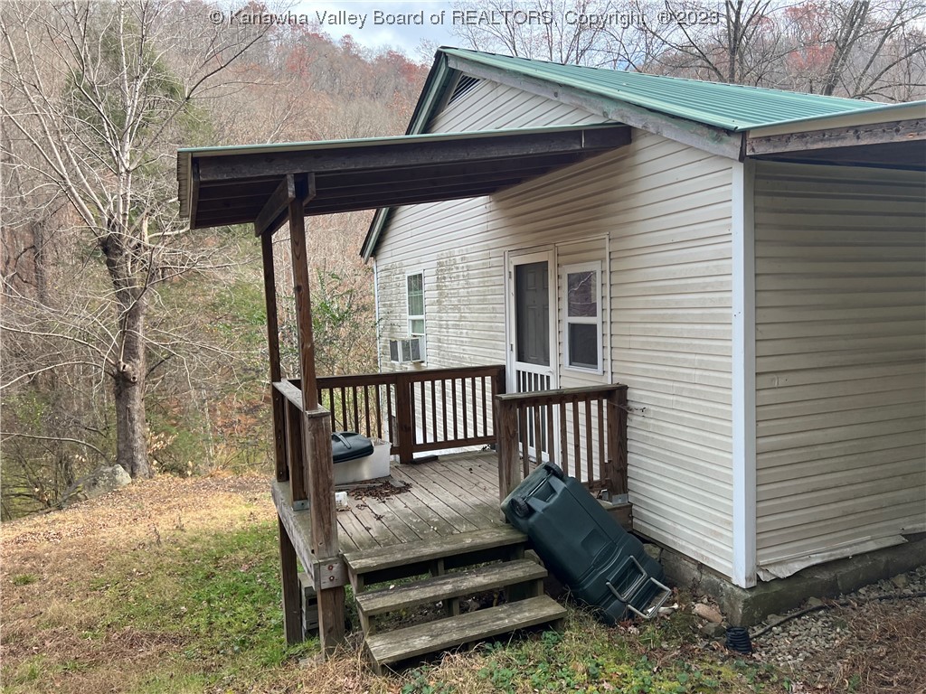 6862 Kanawha State Forest Drive
