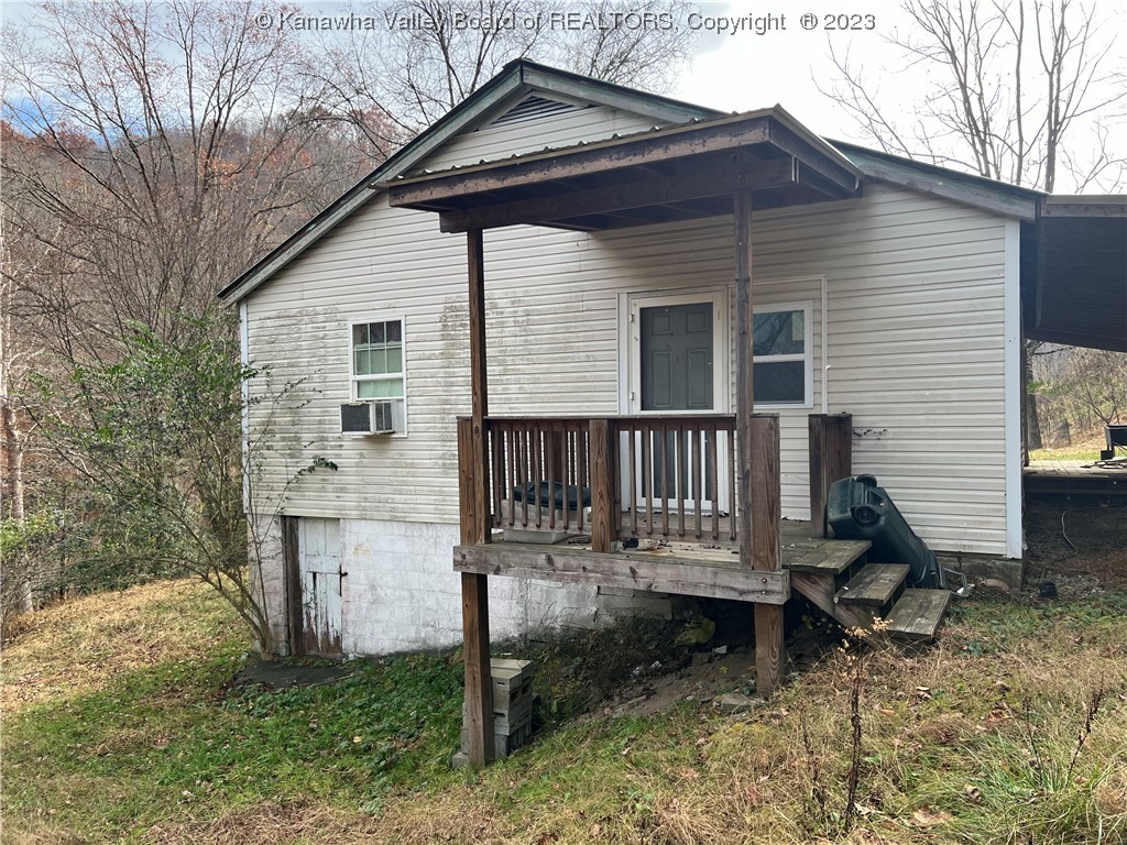 6862 Kanawha State Forest Drive