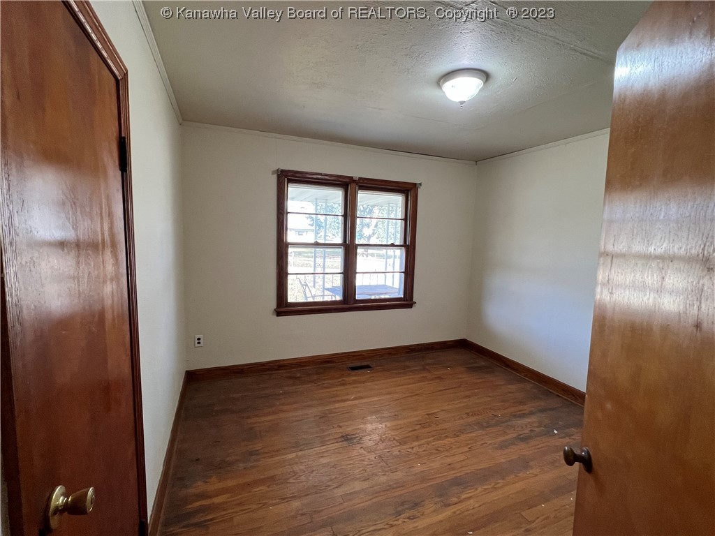 5290 Ridgecross Drive