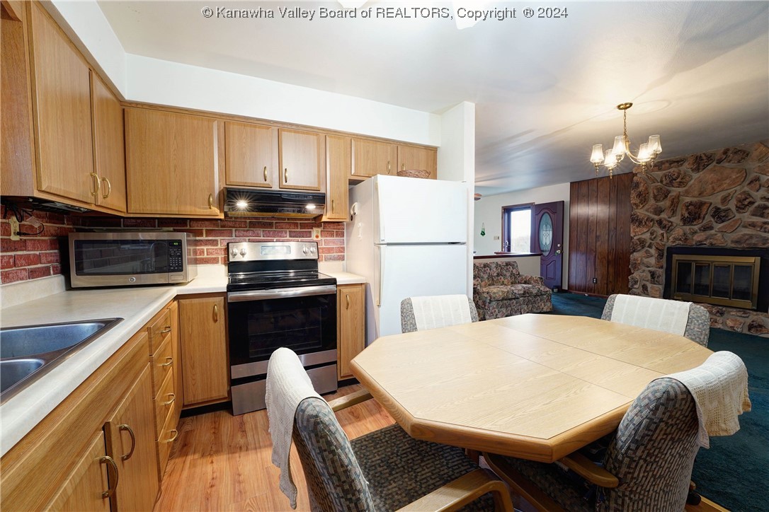2136 Breezy Drive