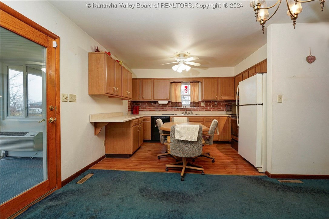 2136 Breezy Drive