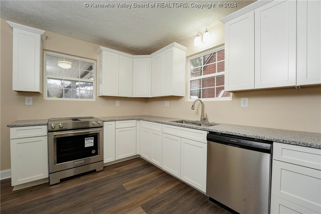 77 Riverside Drive