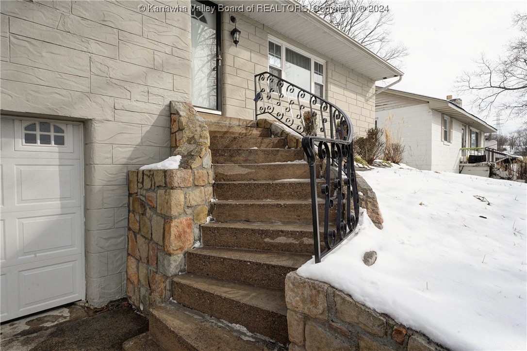 917 Scenic Drive