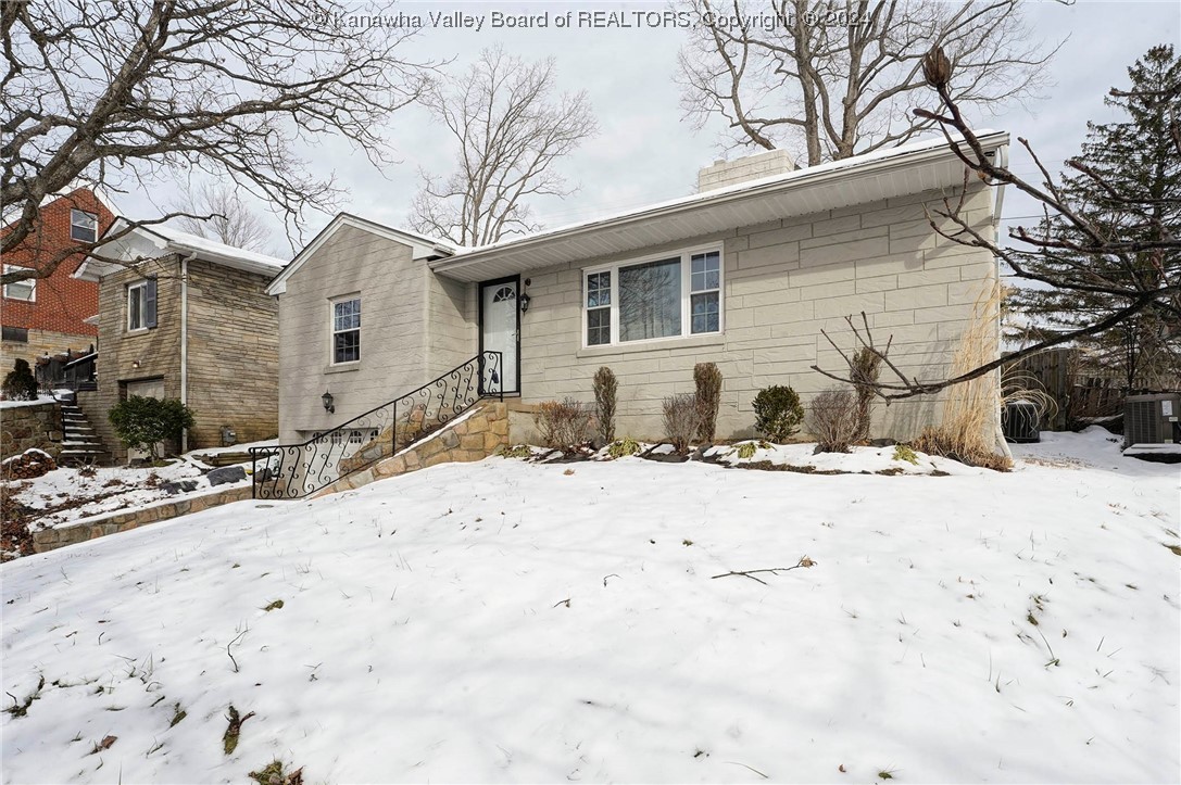 917 Scenic Drive