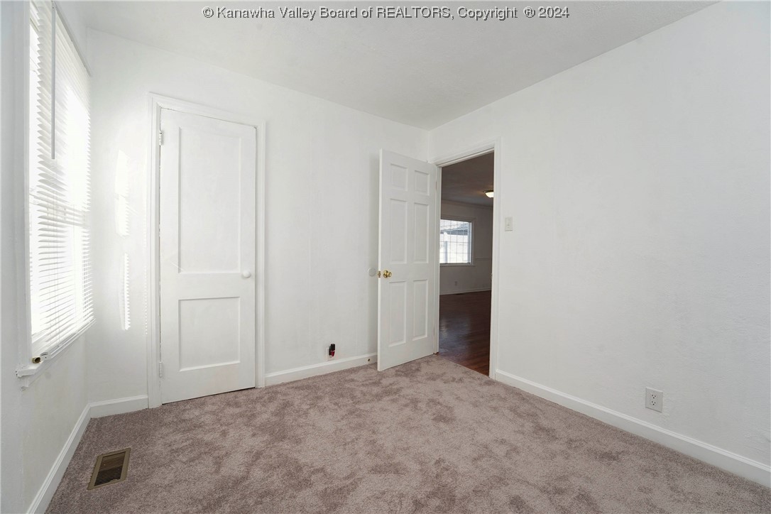 958 Elliott Street