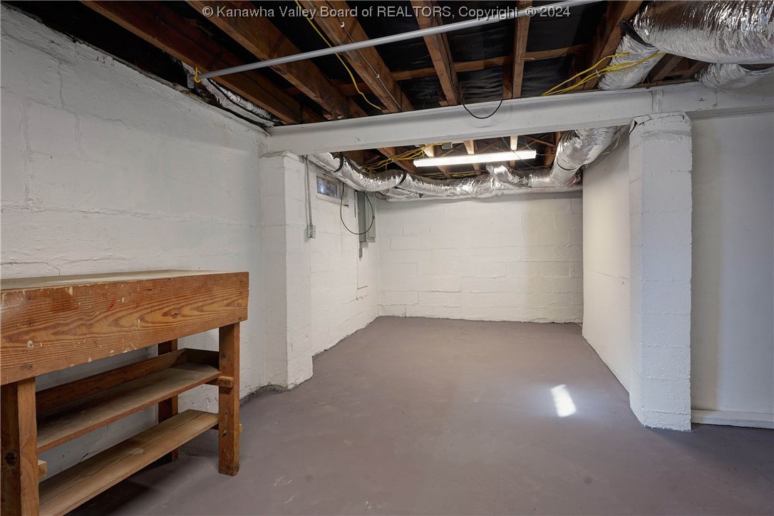 958 Elliott Street