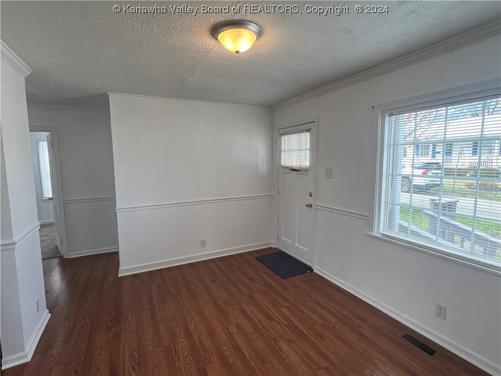 958 Elliott Street