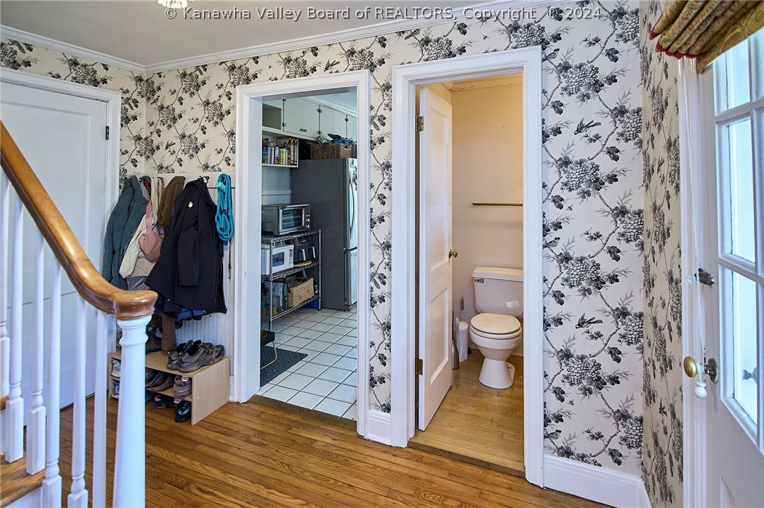 86 Abney Circle N