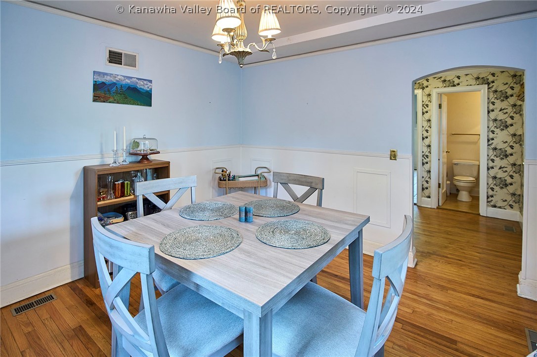 86 Abney Circle N
