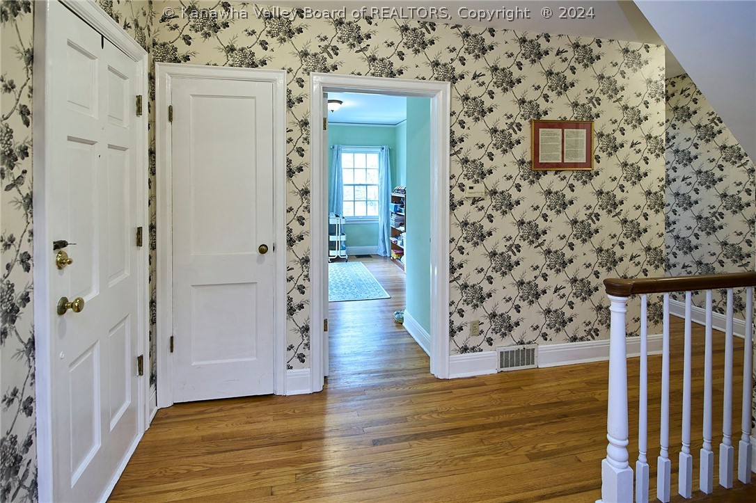 86 Abney Circle N