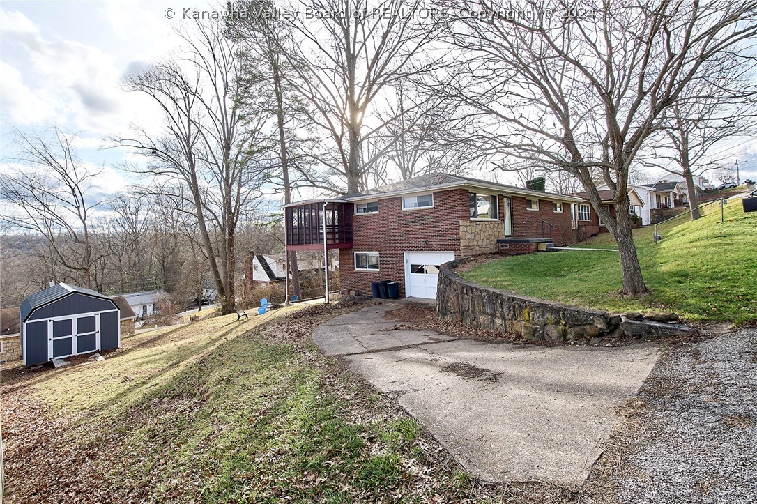 1806 Rosewood Road