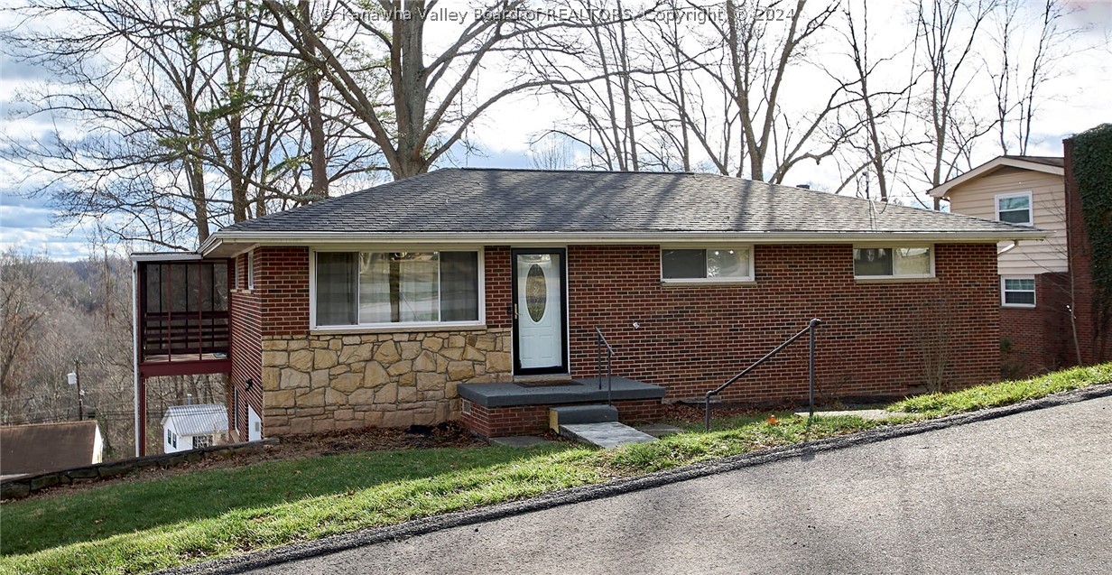 1806 Rosewood Road