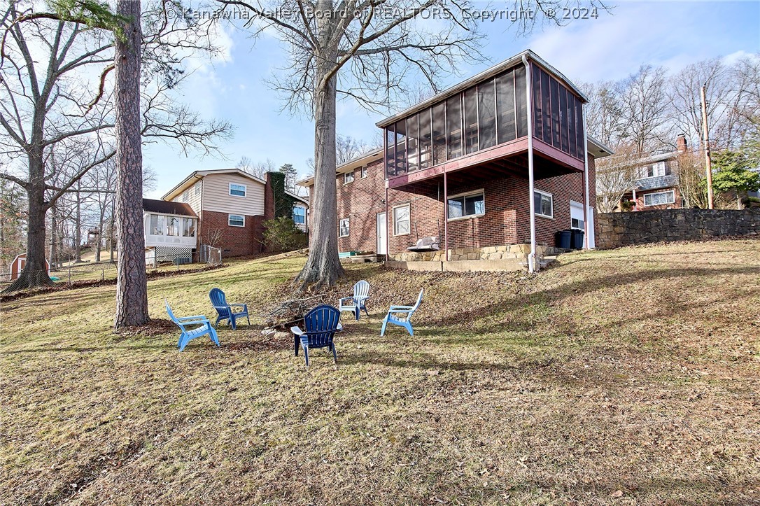 1806 Rosewood Road