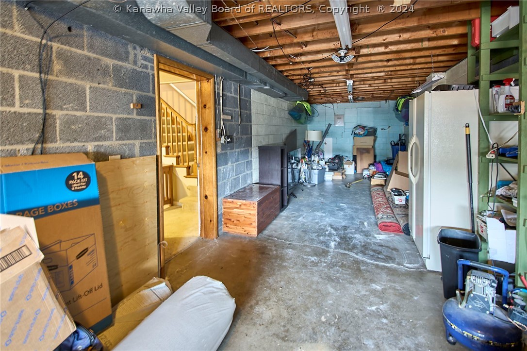 1806 Rosewood Road