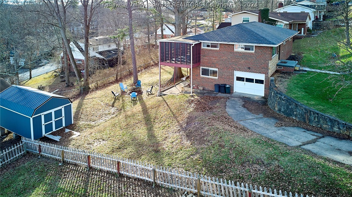 1806 Rosewood Road