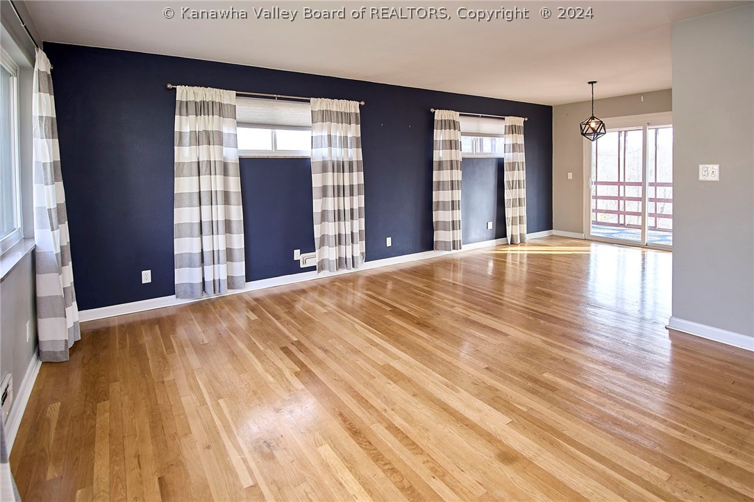 1806 Rosewood Road