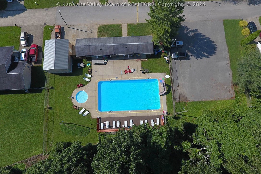 8 Pipestem Drive