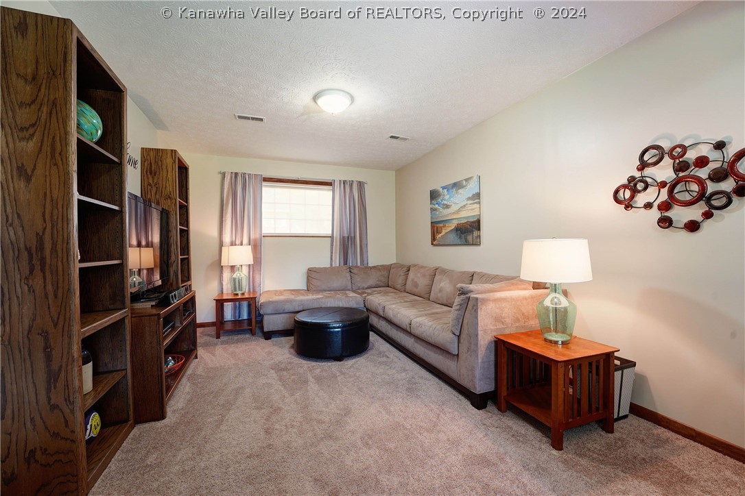 5309 Pamela Circle