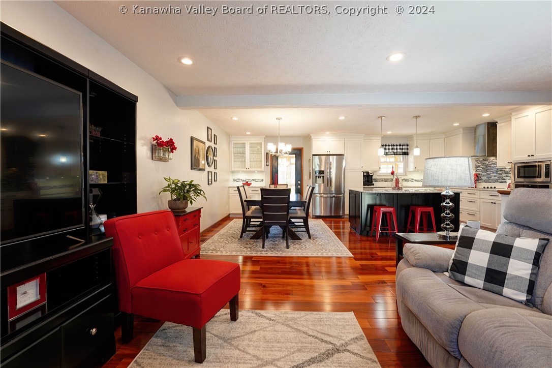 5309 Pamela Circle