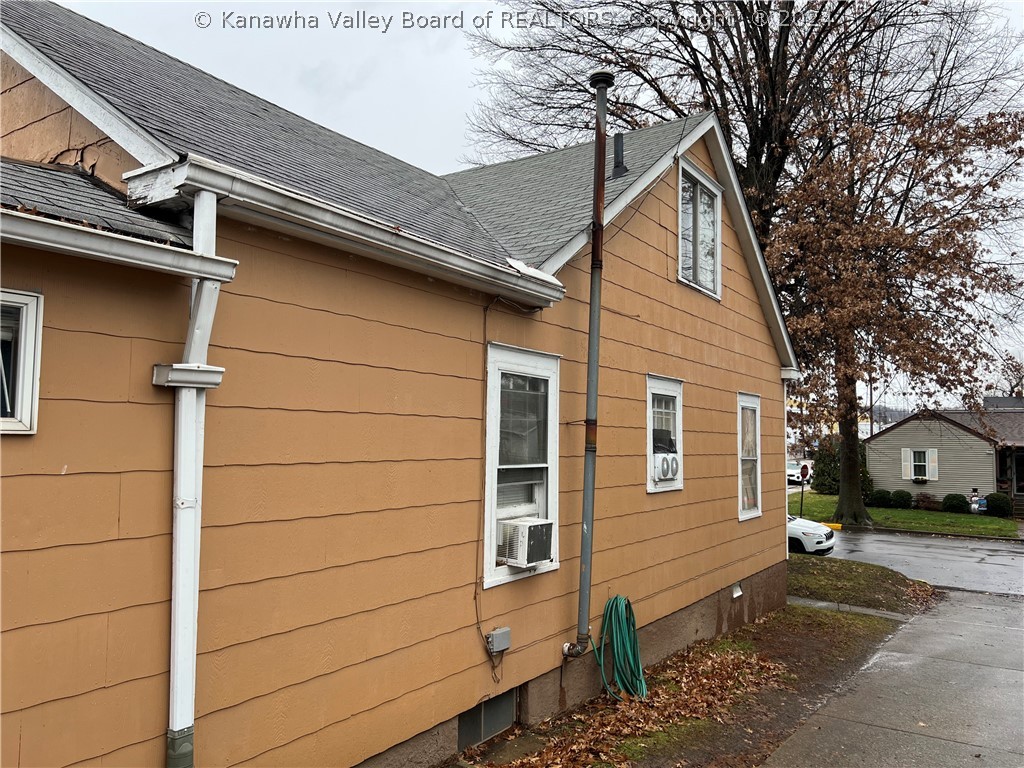 100 2nd Avenue