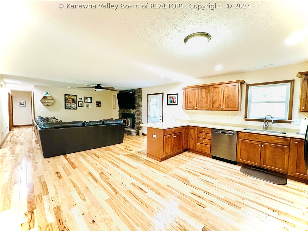 5162 Dawnview Drive