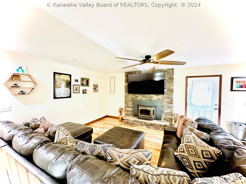 5162 Dawnview Drive