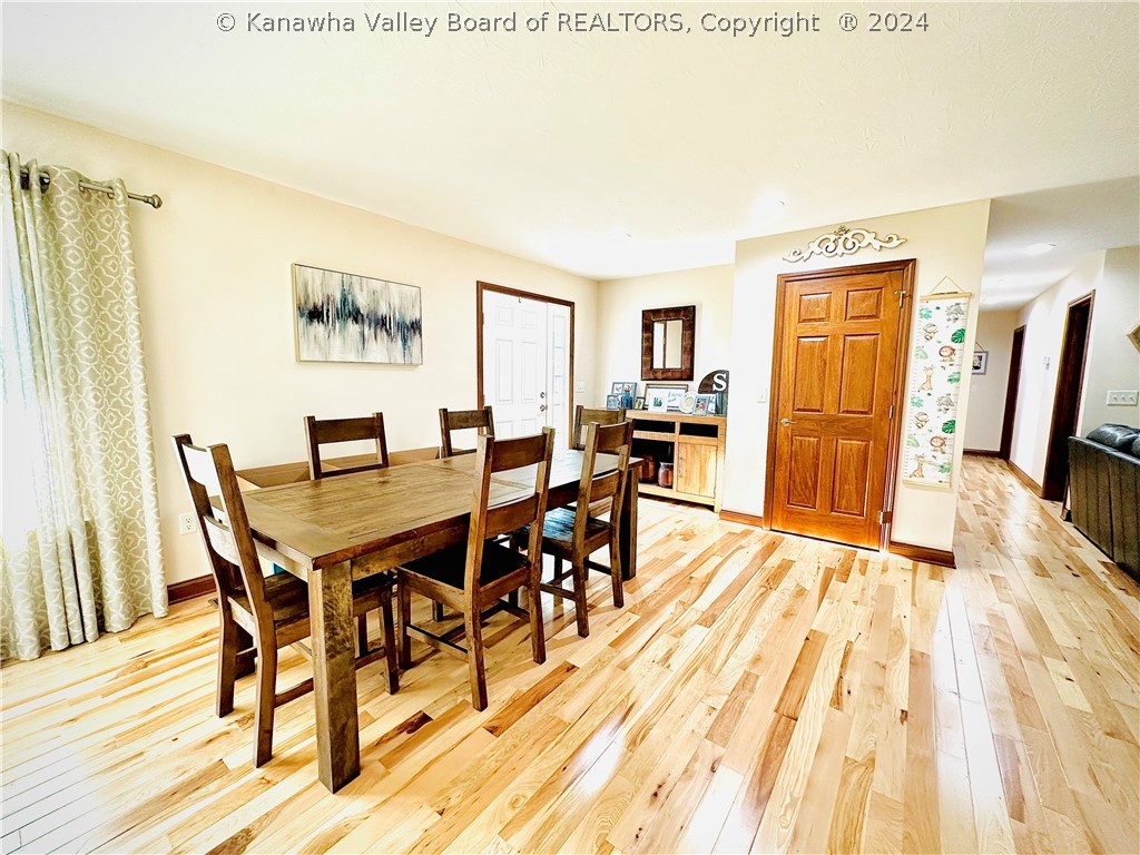 5162 Dawnview Drive