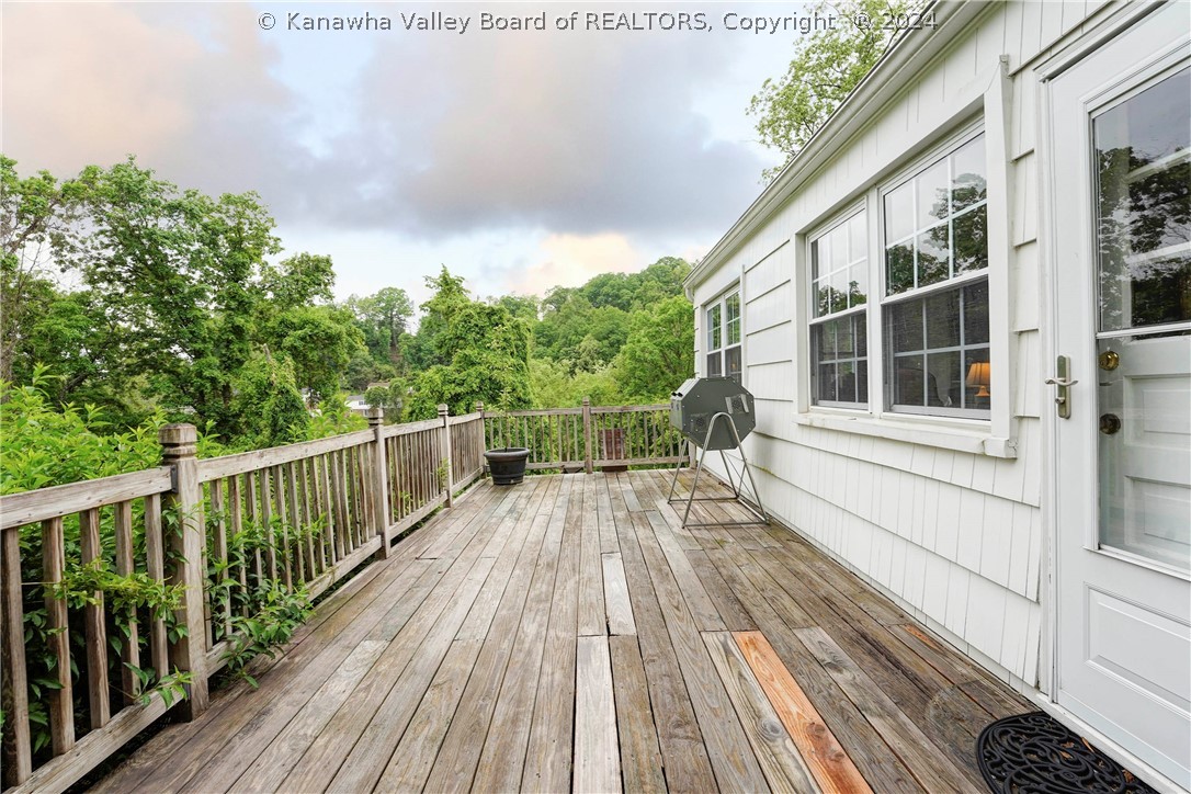 922 Woodland Avenue