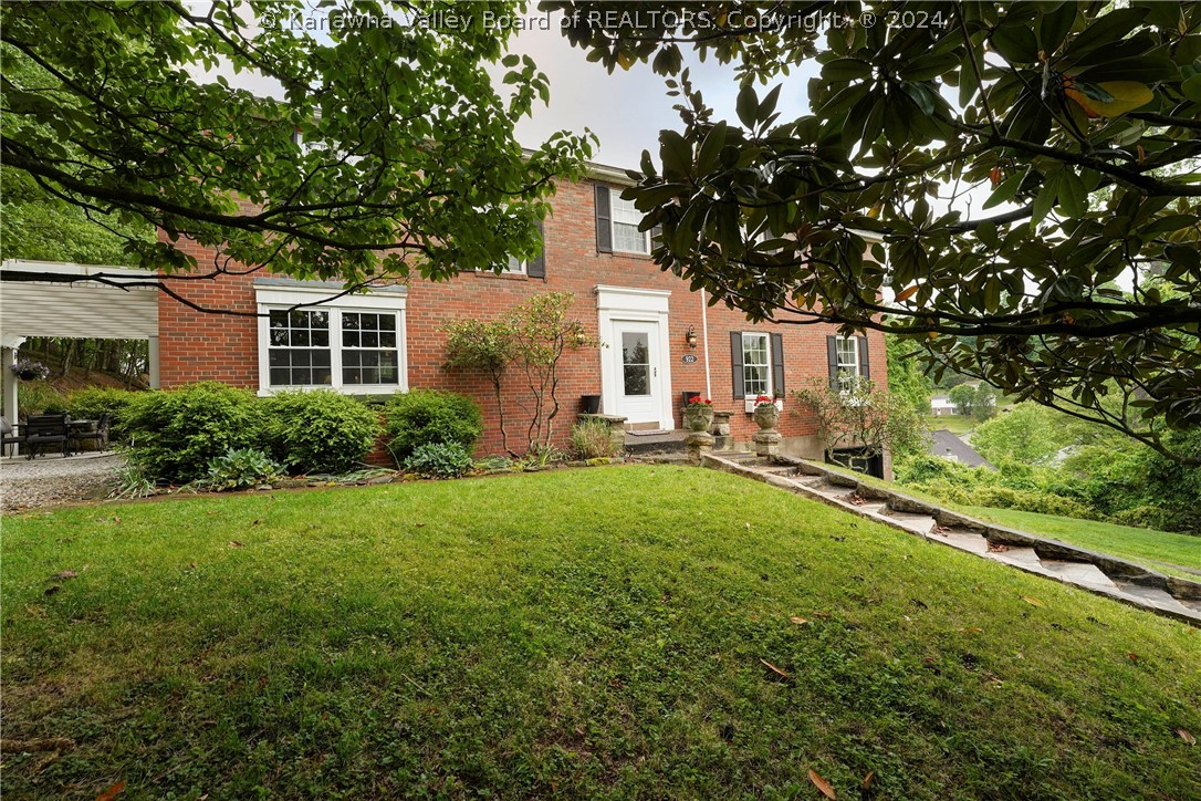 922 Woodland Avenue