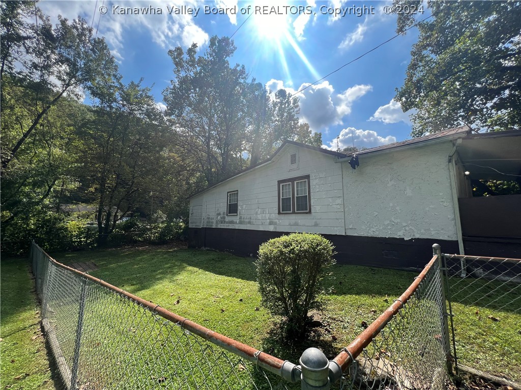 2737 Lens Creek Road