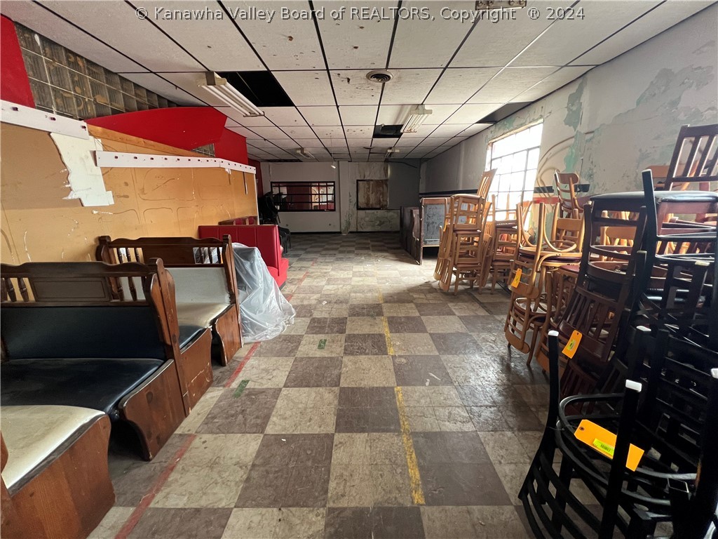 416-418 Washington Street W