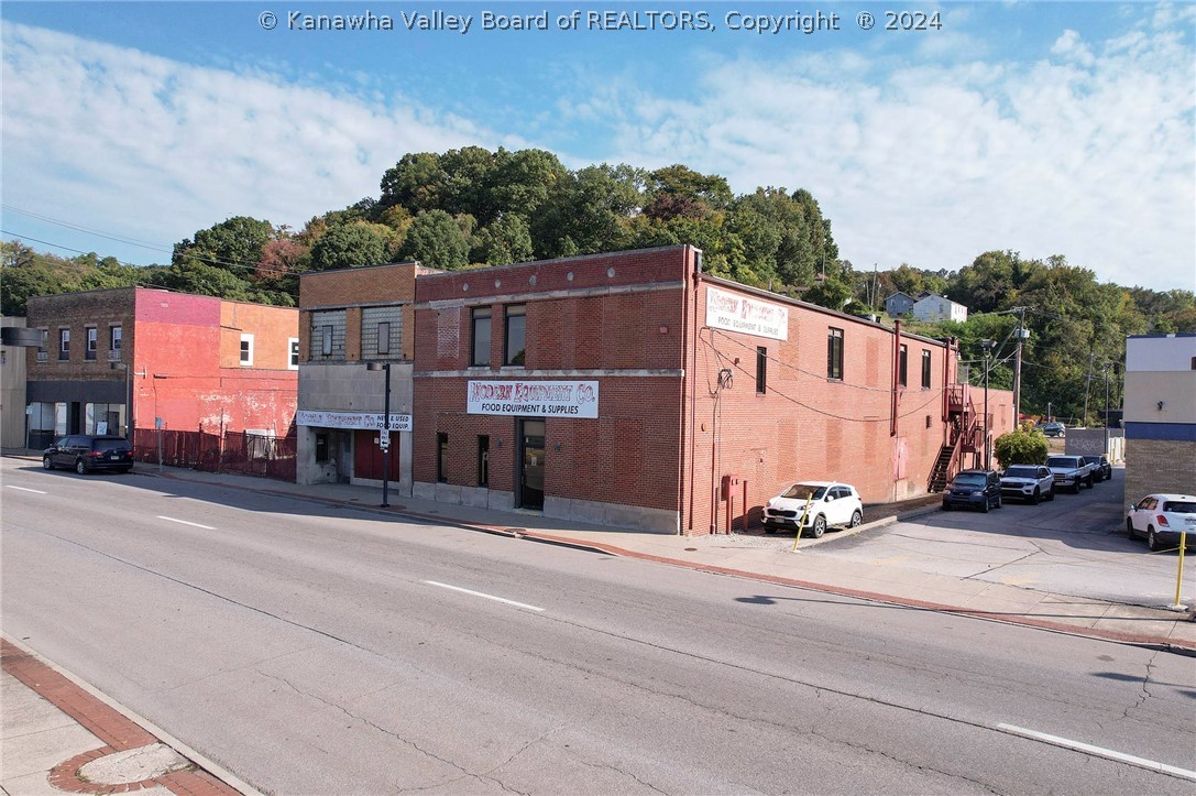 416-418 Washington Street W