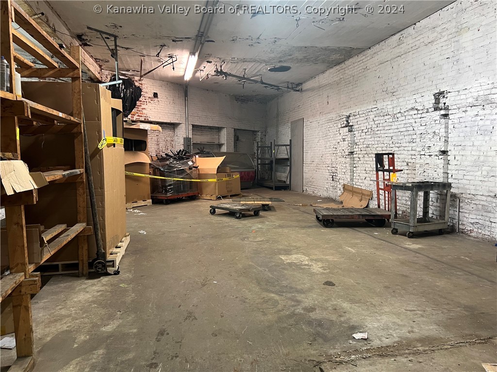 416-418 Washington Street W