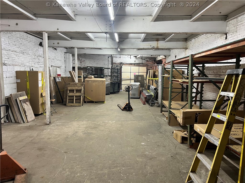 416-418 Washington Street W