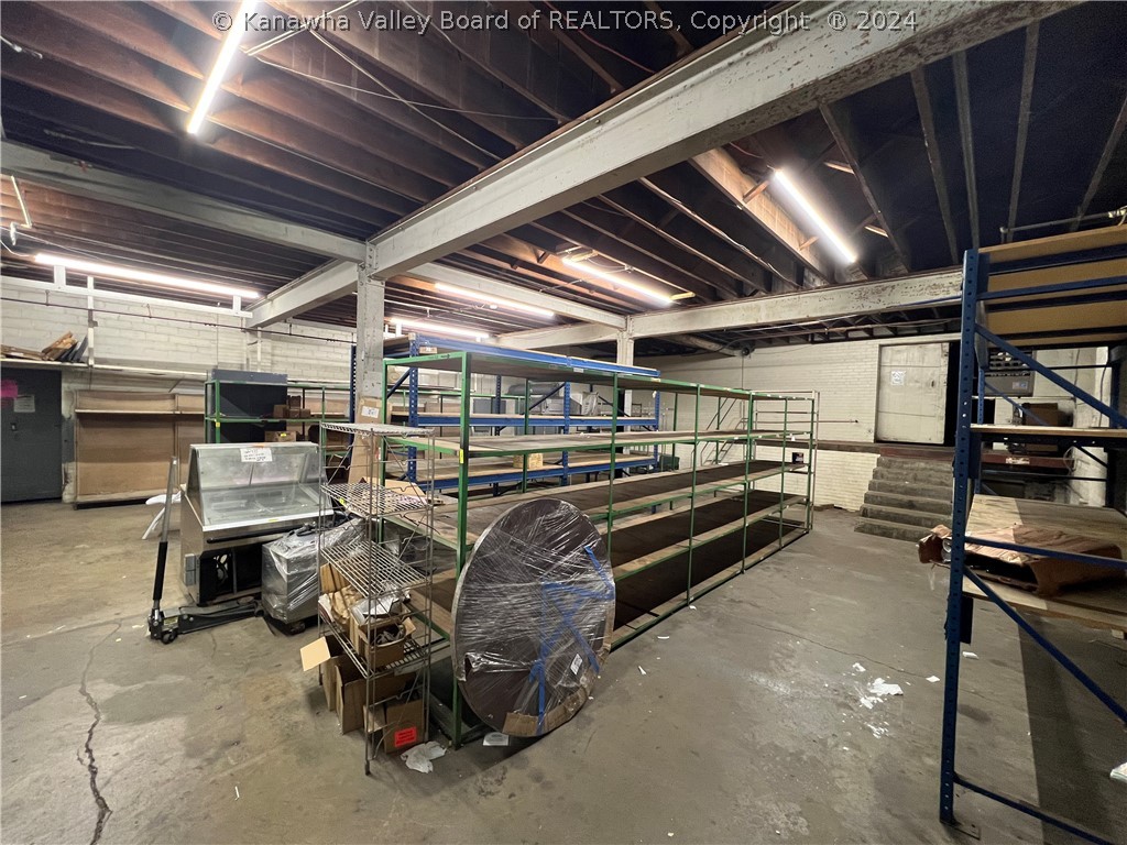 416-418 Washington Street W