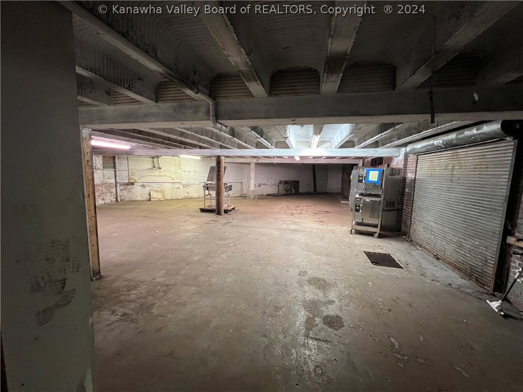 416-418 Washington Street W