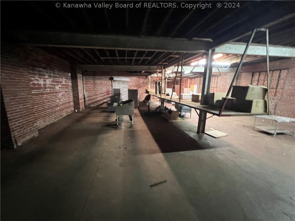 416-418 Washington Street W