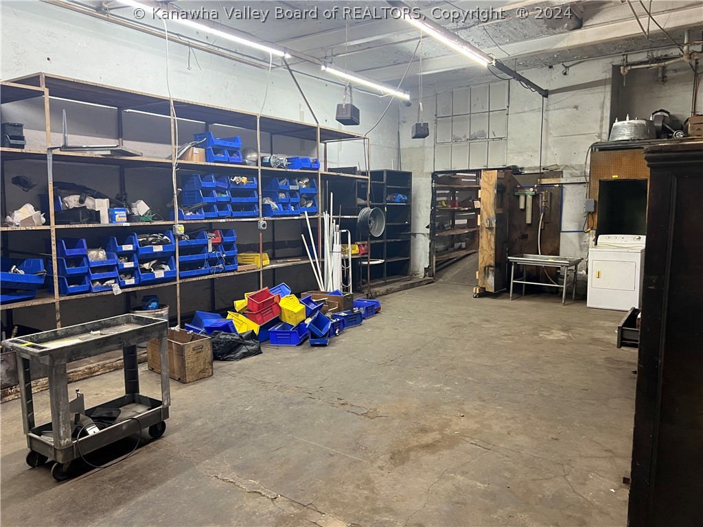 416-418 Washington Street W