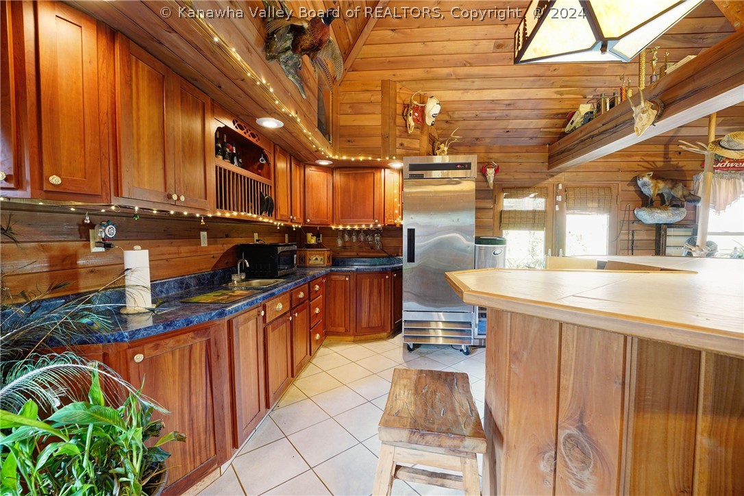 2643 Falling Rock Road
