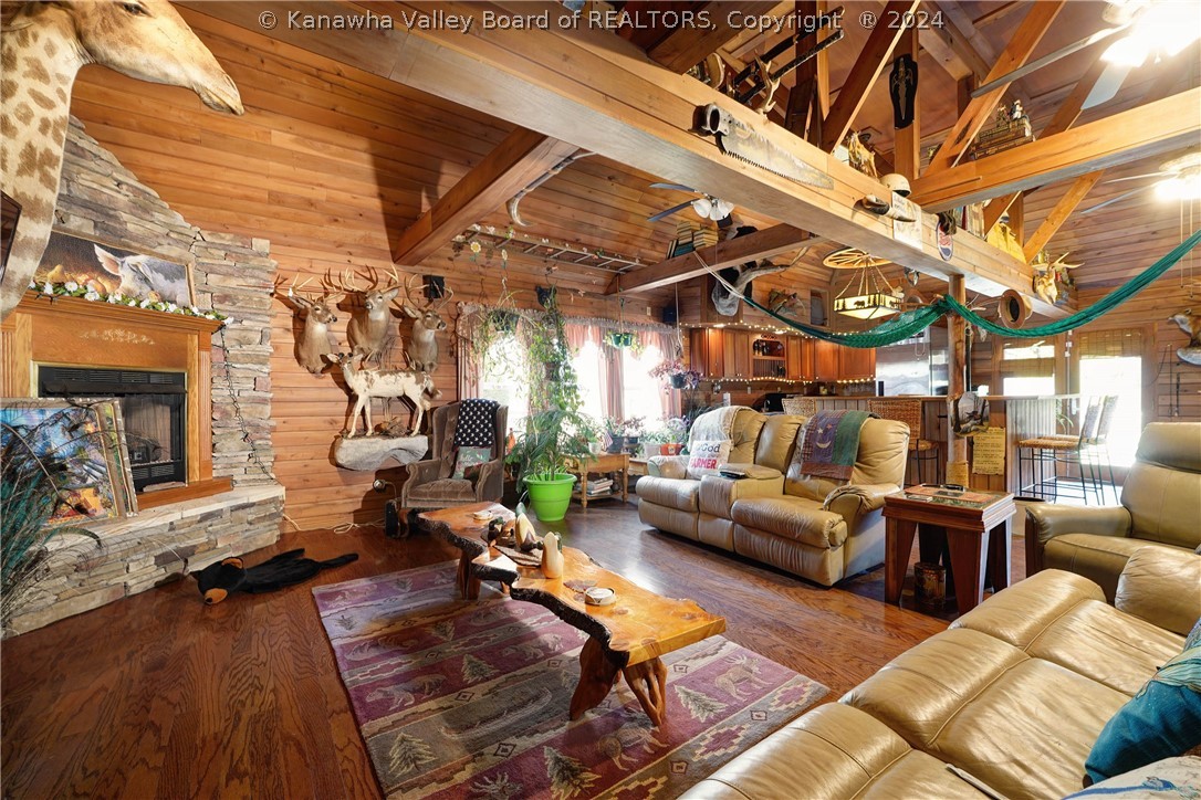 2643 Falling Rock Road