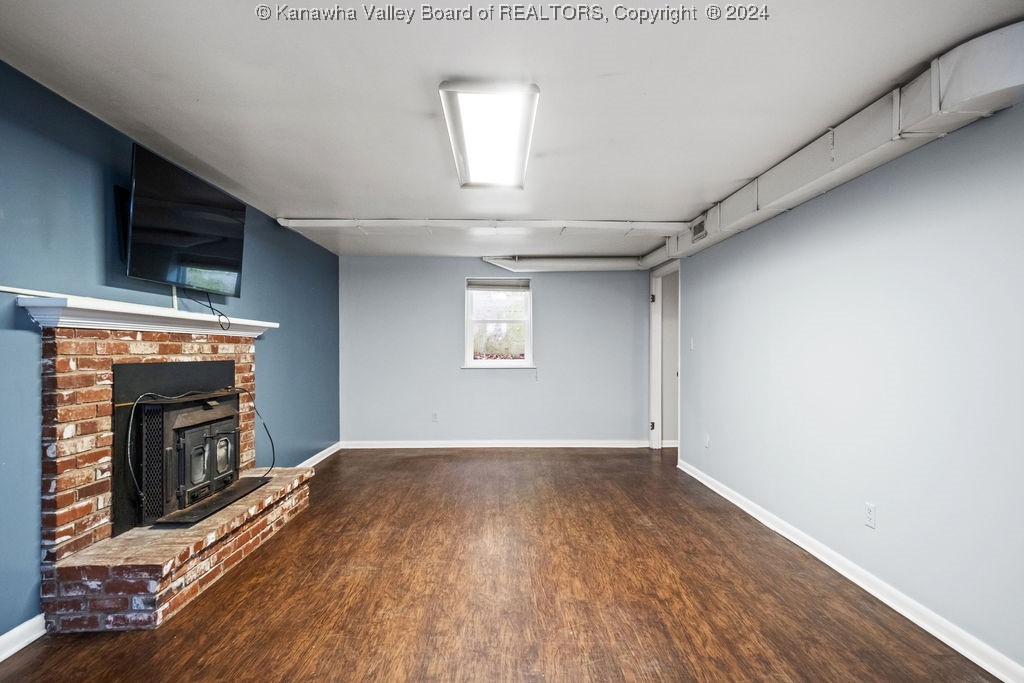 1673 Woodvale Drive