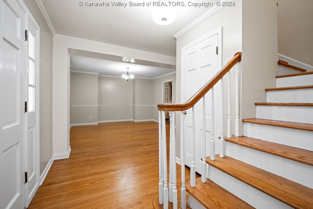 1673 Woodvale Drive