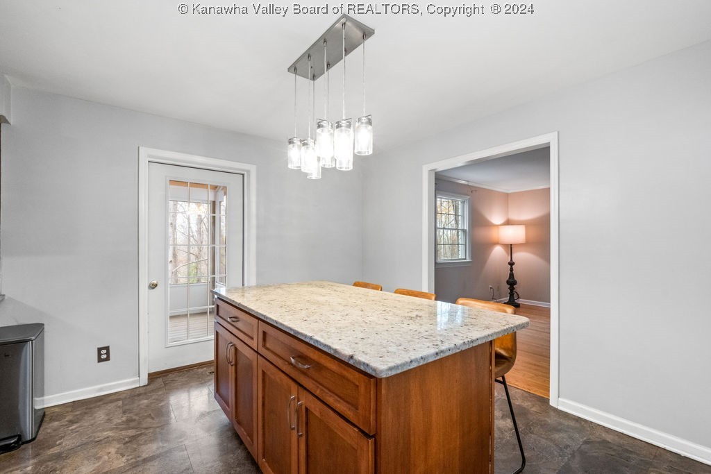 1673 Woodvale Drive