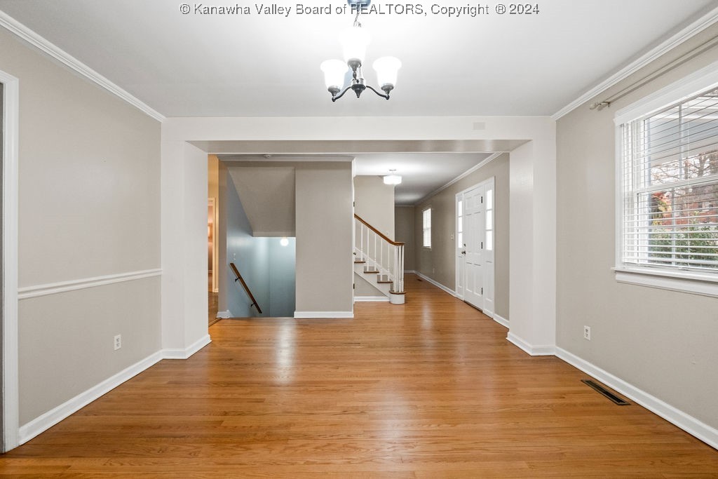 1673 Woodvale Drive