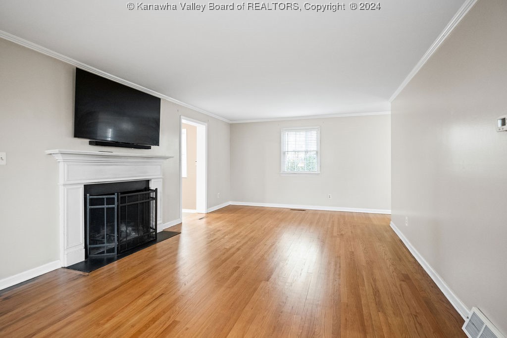 1673 Woodvale Drive