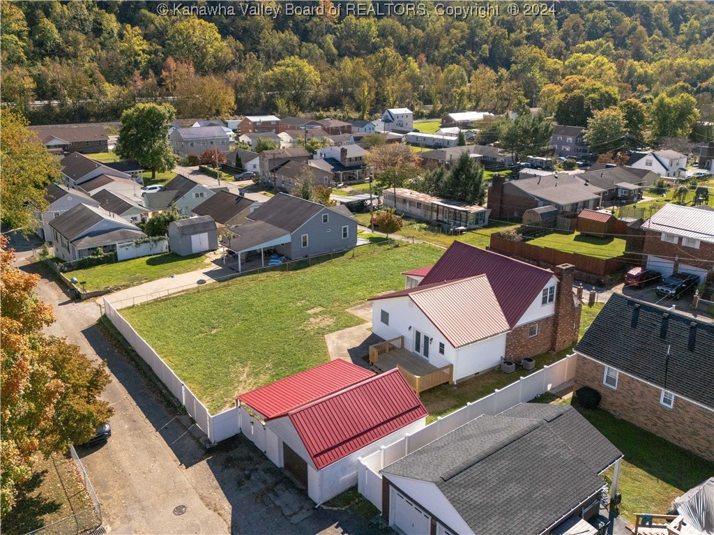307 W 33rd