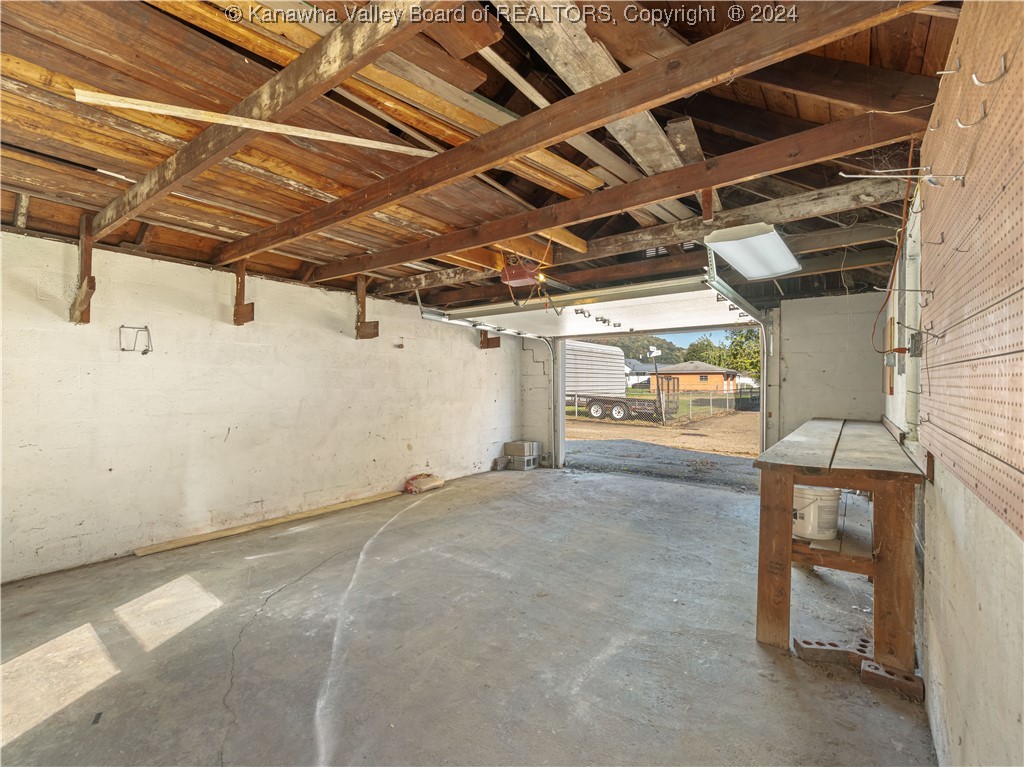307 W 33rd