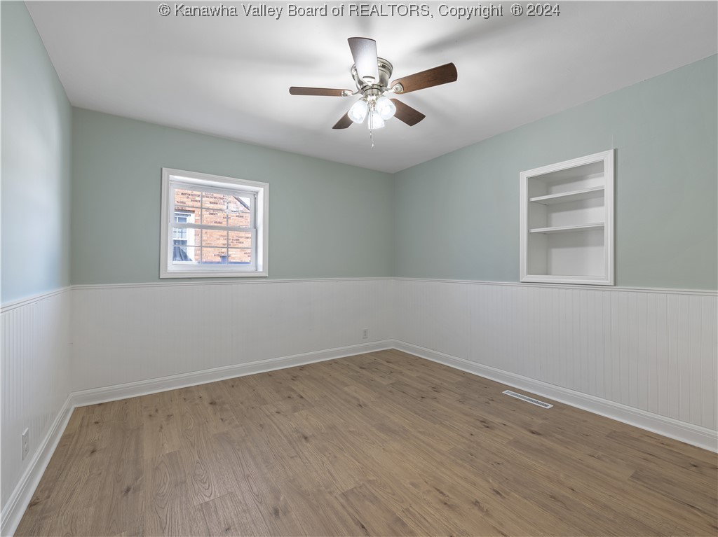 307 W 33rd