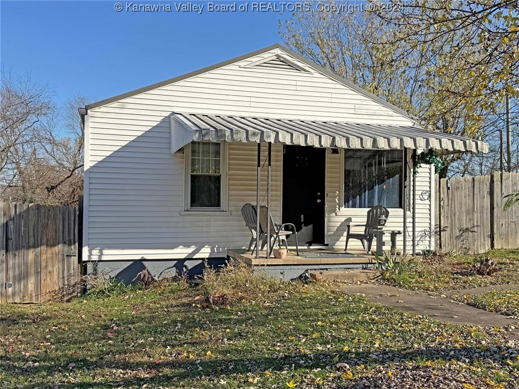 5612 Kanawha Turnpike